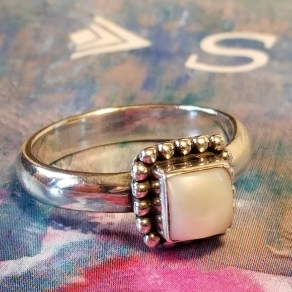 Silpada Sterling Silver & Pearl Ring - Picture 8 of 14